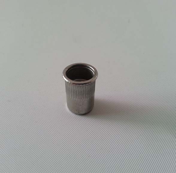 圆柱竖纹小沉头铆螺母 圆柱竖纹小沉头铆螺母