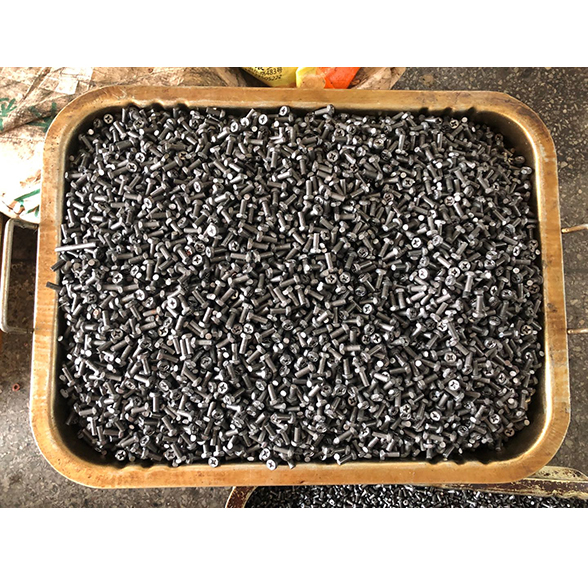 1591091010598157.jpg 99e628b142cc041d6bba86b6aad901a.jpg